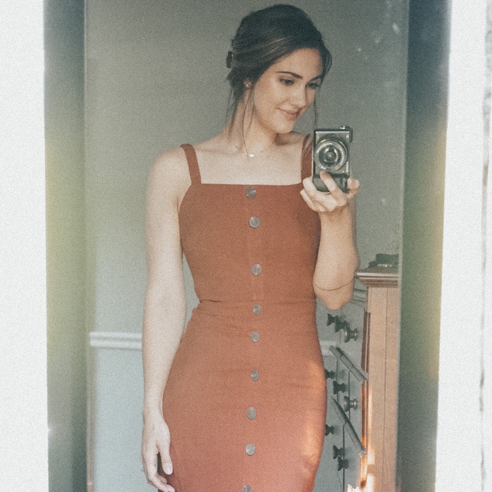 Meet your Posher, Leah